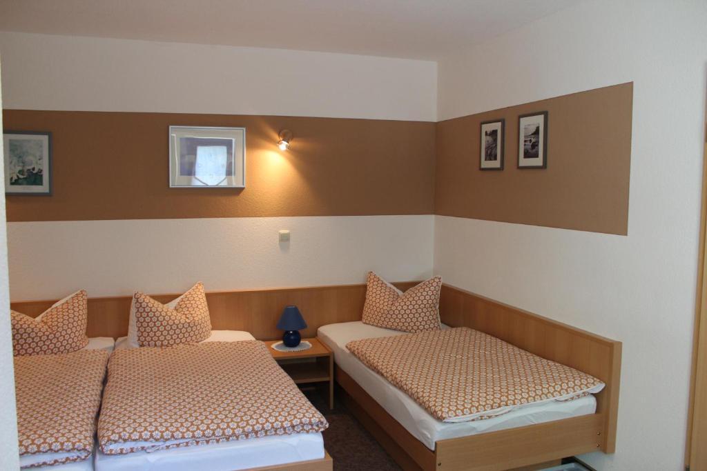 Pension Garni Zum Felsenkeller Nordhausen Ngoại thất bức ảnh